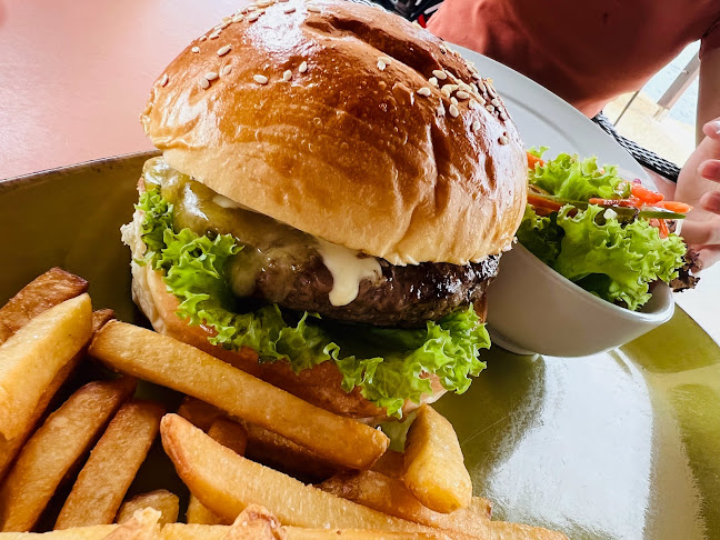 Coco-Joe's Bar & Grill