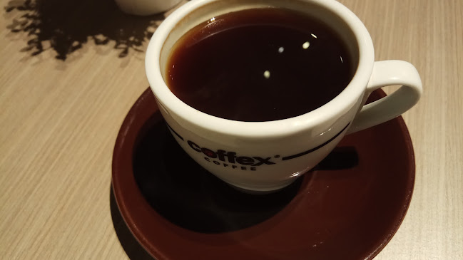 Comentarii opinii despre Madeleine Cafe & Patisserie