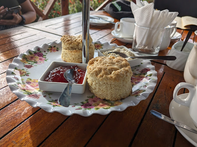 English Tea House & Restaurant