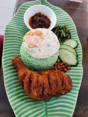 Asian Aromas Cafe - Gastronomi dan perhotelan