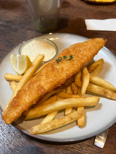 Ban Kheng Cafe - Gastronomi dan perhotelan