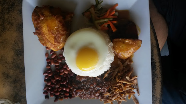 Kaya & Toast - Gastronomi dan perhotelan