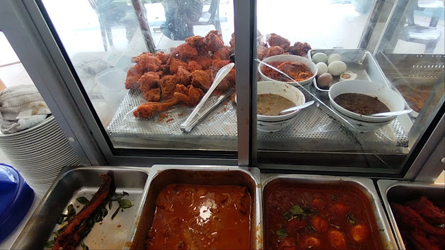 Opinii despre RESTORAN KARI KEPALA IKAN SALIM (DESA AMAN) în Lahat - Gastronomi dan perhotelan