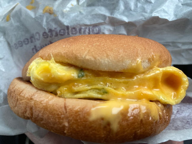 Opinii despre McDonald's Petronas Miri DT în Miri - Gastronomi dan perhotelan