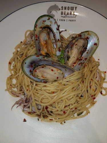 Opinii despre Snowy Bears Restaurant în Seri Manjung - Gastronomi dan perhotelan