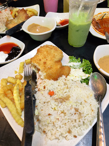 Comentarii opinii despre Pok Dik Chicken Chop