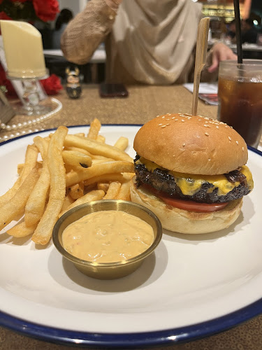 L1-29, Jesselton Mall, 3, Jln Haji Saman, 88000 Kota Kinabalu, Sabah