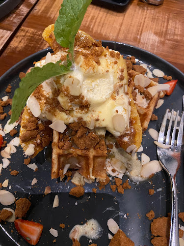 Opinii despre Frisky Goat Bakery Cafe în Kuala Lumpur - Gastronomi dan perhotelan