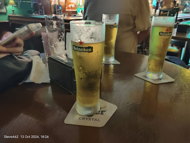 The Shamrock Irish Bar - Gastronomi dan perhotelan