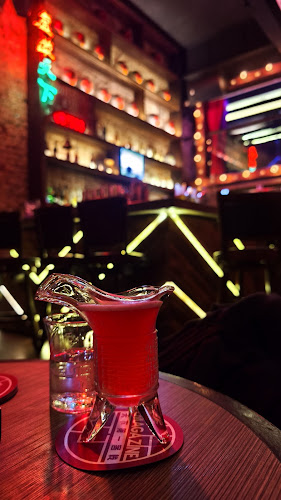 Hidden Bar - Gastronomi dan perhotelan