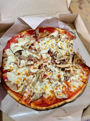 Opinii despre Pizza Dragoncello în Kota Kinabalu - Gastronomi dan perhotelan