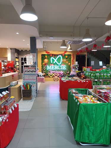 Pot Bonda Mak Ajie - Gastronomi dan perhotelan