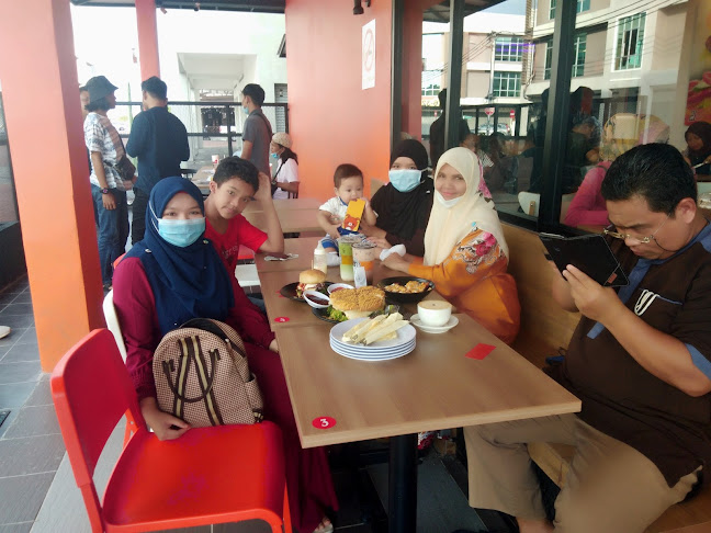 Comentarii opinii despre Cafe 3 Sekawan