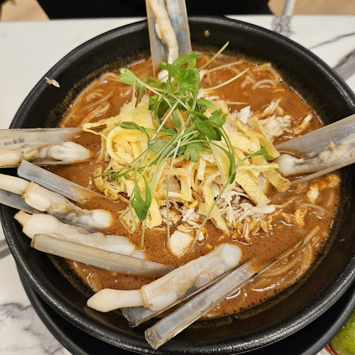 Opinii despre Mom's Laksa în Kuching - Gastronomi dan perhotelan