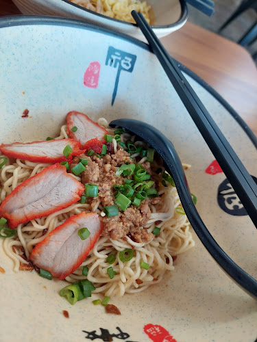 Tian Tian Kopitiam (Sarawak Kolo Mee) - Gastronomi dan perhotelan