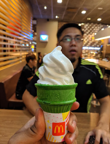 Comentarii opinii despre McDonald's Meru Raya DT