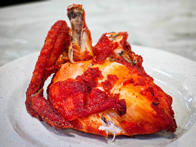 Al Aly maju restaurant - Gastronomi dan perhotelan