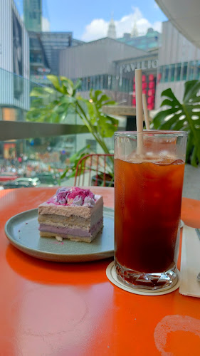 V88 Cafe & Bar Starhill - Gastronomi dan perhotelan