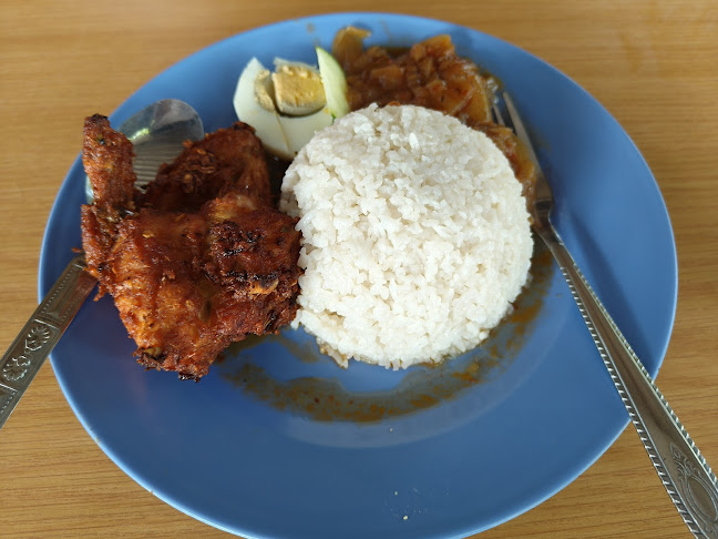 Kedai Makan Pagi (Nasi Lemak Sambal Hitam) - Gastronomi dan perhotelan