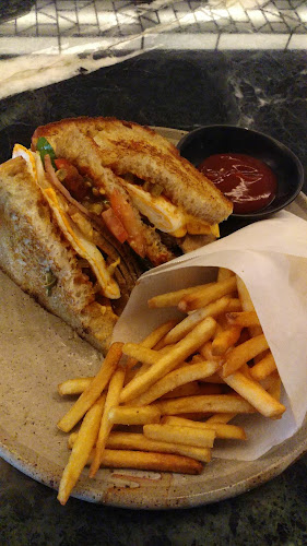 Comentarii opinii despre Common Man Coffee Roasters - Kuala Lumpur