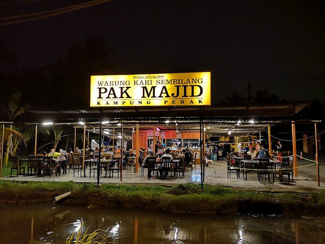 Pak Majid Kari Sembilang/ Warung Tiga Sempadan