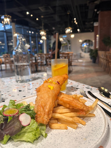 POKOK LaLaport - Gastronomi dan perhotelan