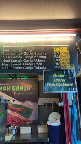 Opinii despre The Meeting Point în Kuching - Gastronomi dan perhotelan