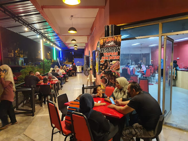 Restoran TEMPURA BEREMPAH - Gastronomi dan perhotelan