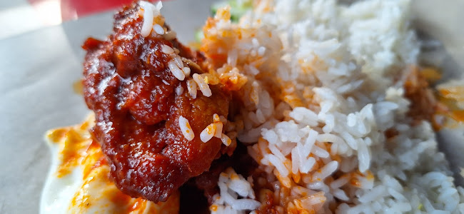 Warung Nasi Lemak Pak Ayob Warisan - Shah Alam