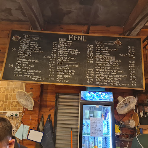 October Coffee Gaya - Gastronomi dan perhotelan