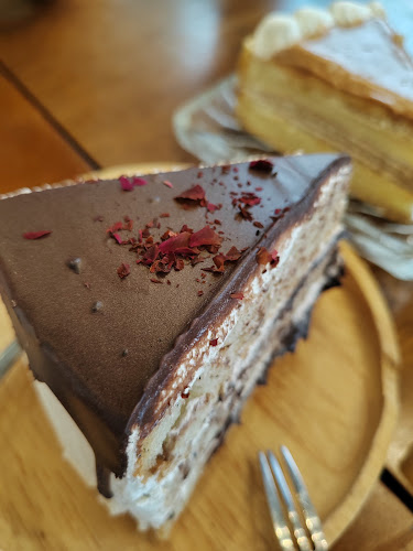 Luodong - Gastronomi dan perhotelan