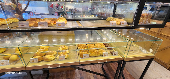 Hogan Bakery @ Lion Office Tower