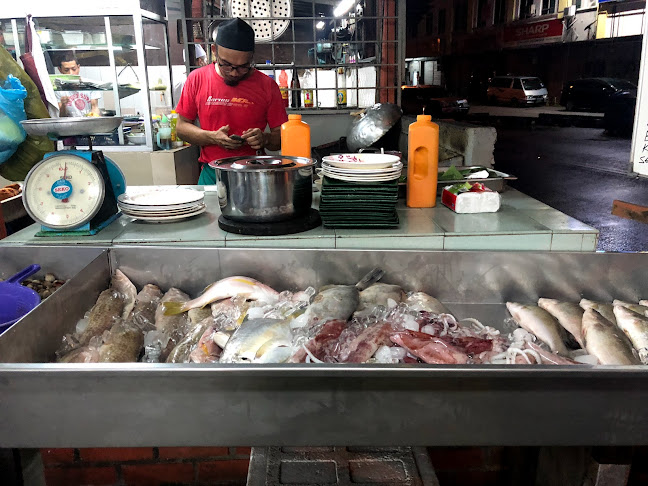 Opinii despre Warong Katana Ikan Bakar Hiliran în Kuala Terengganu - Gastronomi dan perhotelan