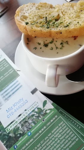 Bali Bali Cafe - Gastronomi dan perhotelan