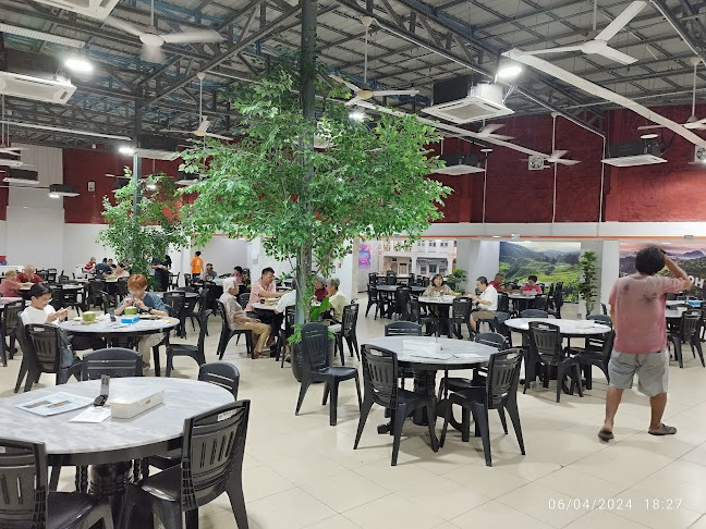 Small Village Cafe 小乡