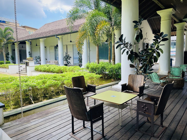 COMMONS by Food Journal Group - Gastronomi dan perhotelan