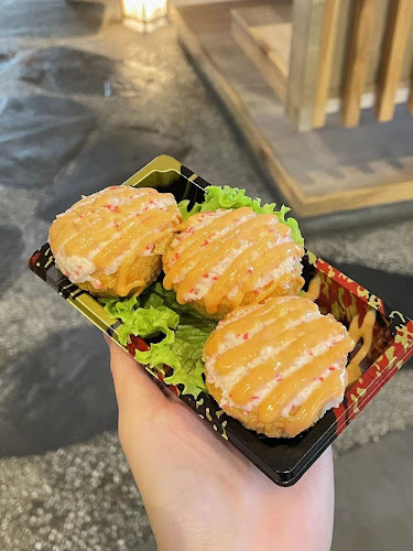 Sushi Tie Wisma Sanyan - Gastronomi dan perhotelan