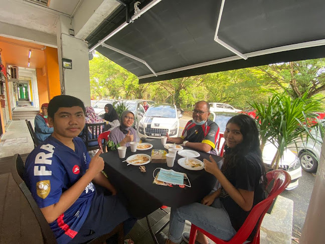 Comentarii opinii despre Maju Restu Bonda