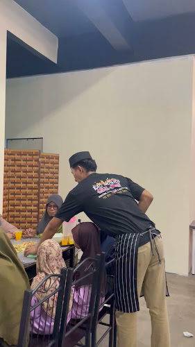 Opinii despre Bad Kitchen Shellout Restaurant în Bagan Serai - Gastronomi dan perhotelan