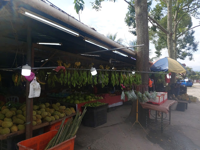 Gerai buahan Manja Aishah