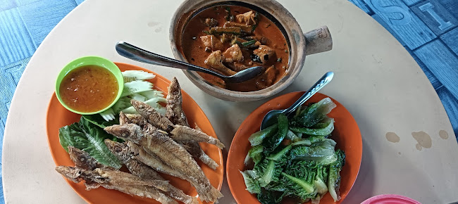 Restoran Makanan Laut Villa - Sitiawan