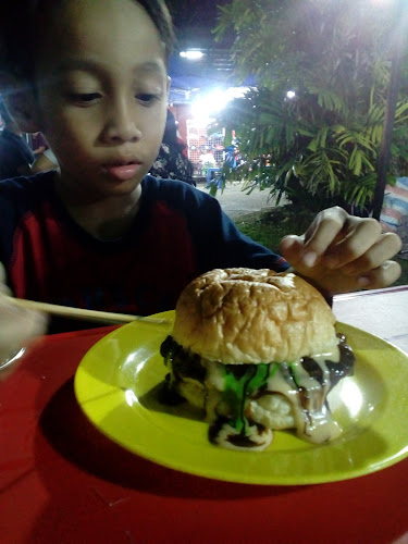 Comentarii opinii despre Manniza Burger Kukus