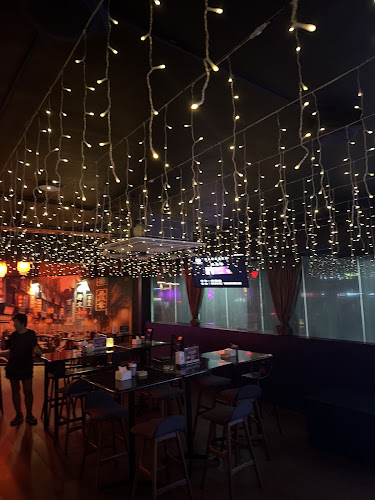 Ye Shanghai Bar - Gastronomi dan perhotelan