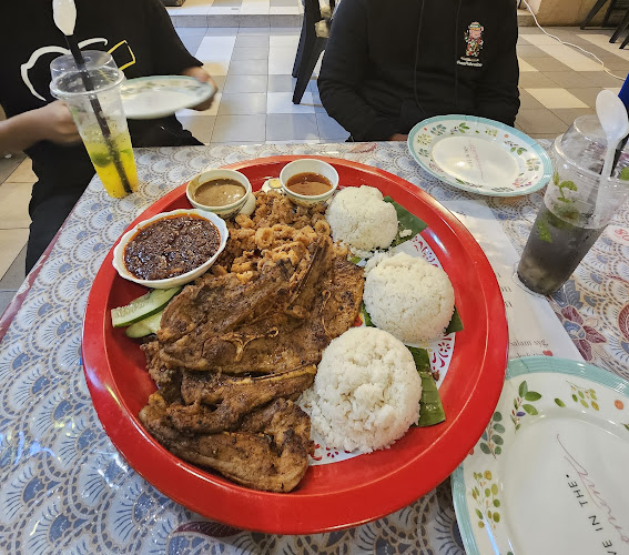 Dapur Kak Tin Nasi Lemak Sotong, Pasta & Western Food Temerloh - Temerloh