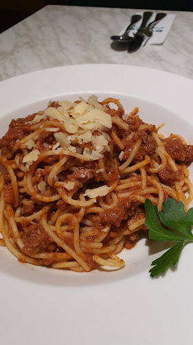 Opinii despre DOME Cafe @ Subang Parade în Petaling Jaya - Gastronomi dan perhotelan