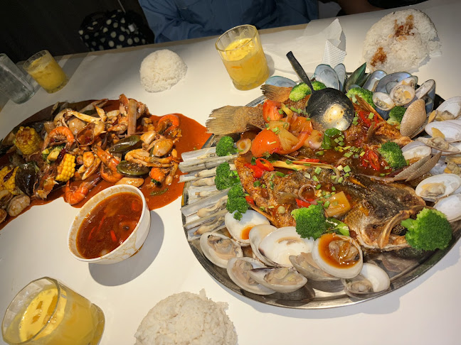 D'Shell Seafood Restoran - Gastronomi dan perhotelan