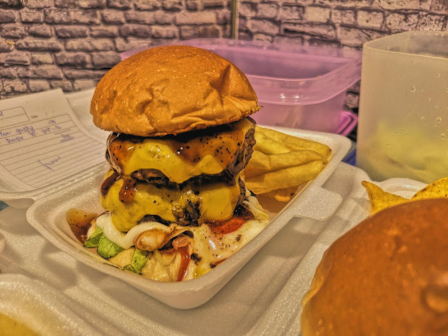 Opinii despre Grasso Burger Joint Bintulu în Bintulu - Gastronomi dan perhotelan