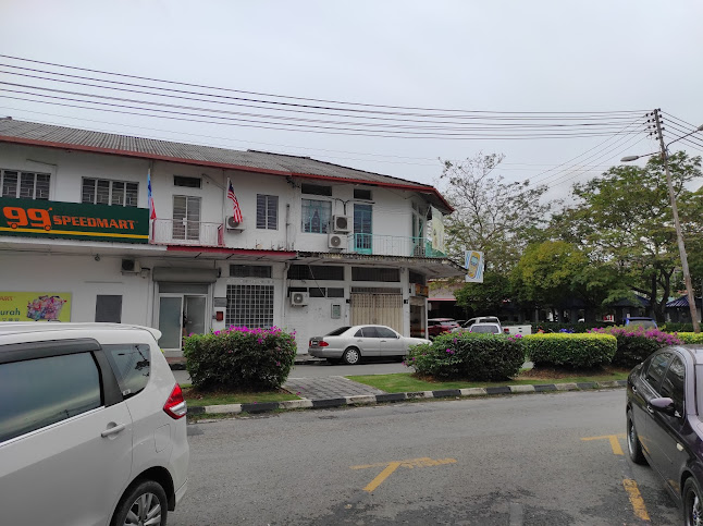 Aru Corner - Gastronomi dan perhotelan