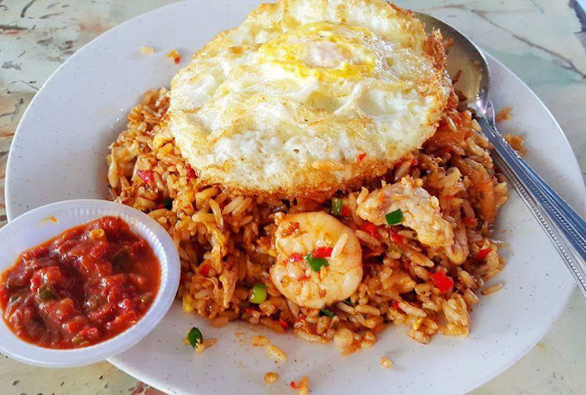 Comentarii opinii despre 过港篮卓公阿PHAD lemak laksa