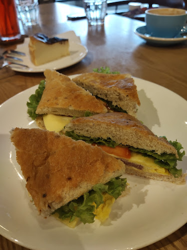 T Three Coffee, Sibu, Sarawak. - Gastronomi dan perhotelan